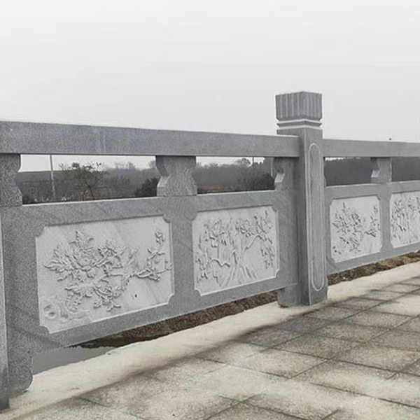 石欄板