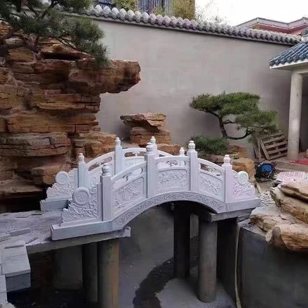 石欄板