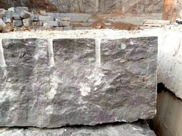礦山資源