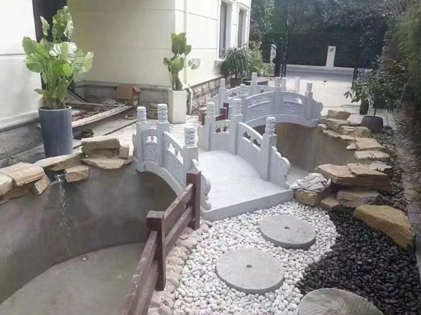 石欄板