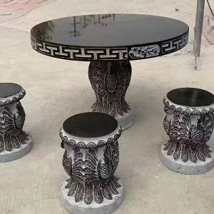 石圓桌