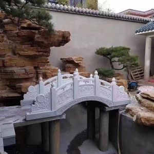 石欄板