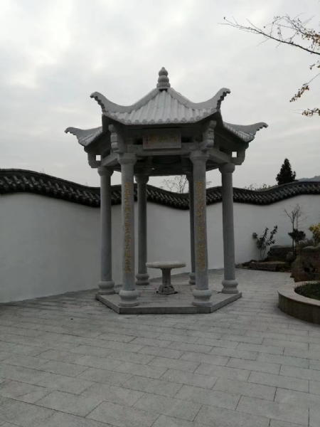 公園石涼亭