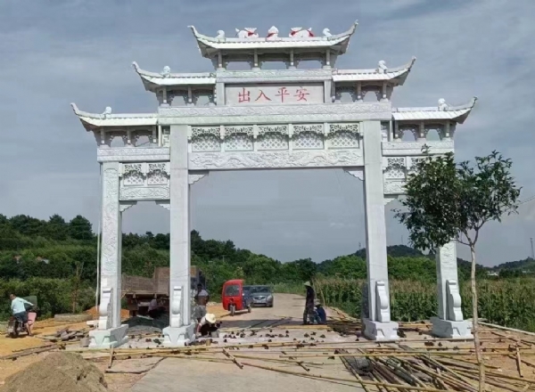 鄉(xiāng)村石門樓